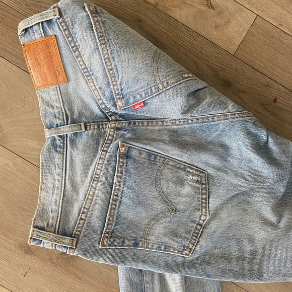 Levi 501 Skinny - Picture 3 of 4